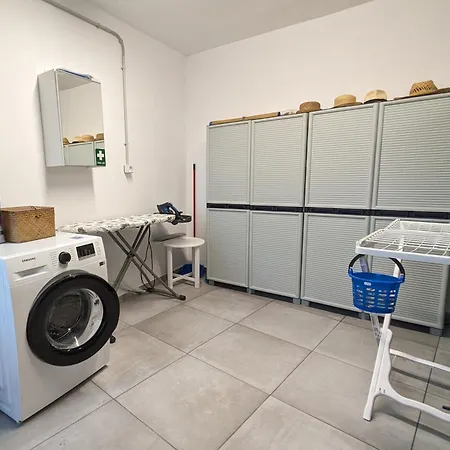 Mad - Kyziridi House *