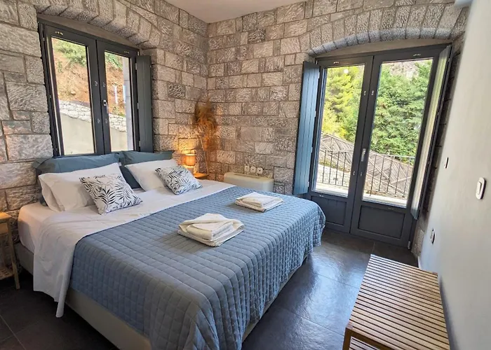 Mad - Kyziridi House *